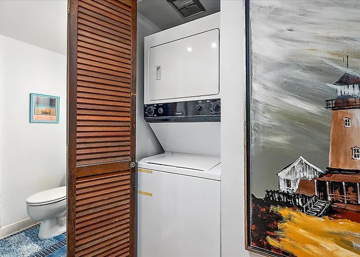 2 Bedroom Ocean Front With Outdoor Pool! Ferienhaus *