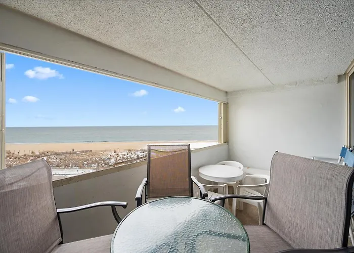 Atlantis-2 Bedroom Ocean Front With Outdoor Pool! Ocean City